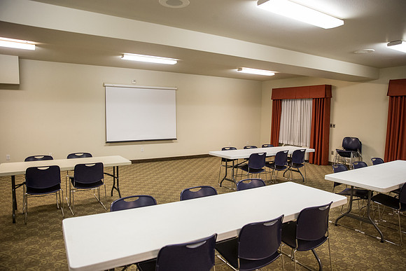 20140831_21_41_14_Hotels_Motels_NightCG3P0081
