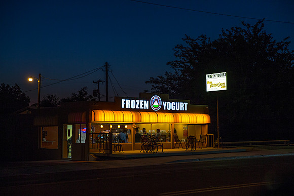 20140831_21_25_4_Hotels_Motels_NightCG3P0034