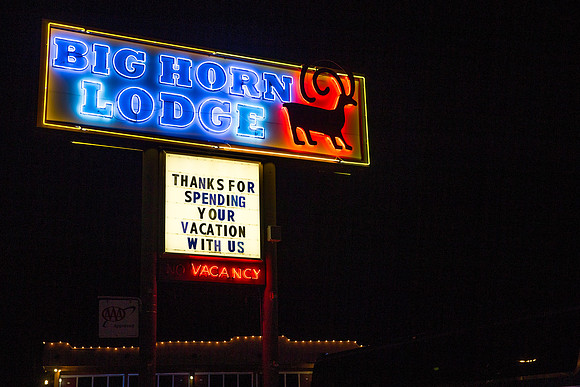 20140831_21_35_25_Hotels_Motels_NightCG3P0071