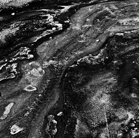2413_B4P2_FM_BW_YELLOWSTONE_WY_02_1.jpg