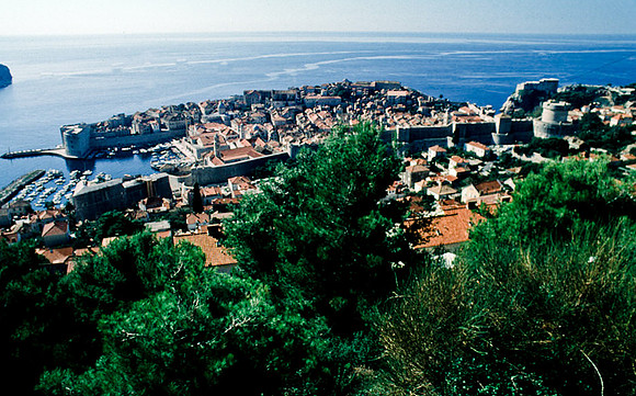 Yugoslavia_Cd7_Color_138.jpg