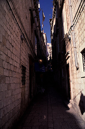 Yugoslavia_Cd9_Color_183.jpg