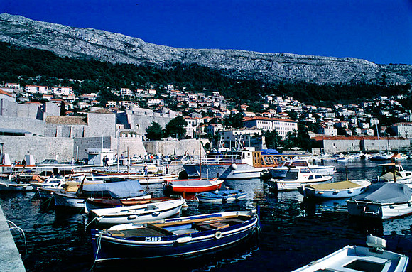 Yugoslavia_Cd7_Color_143.jpg