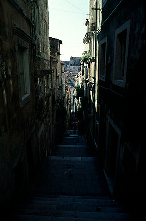 Yugoslavia_Cd7_Color_140.jpg