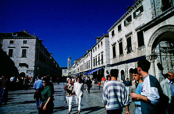 Yugoslavia_Cd7_Color_142.jpg