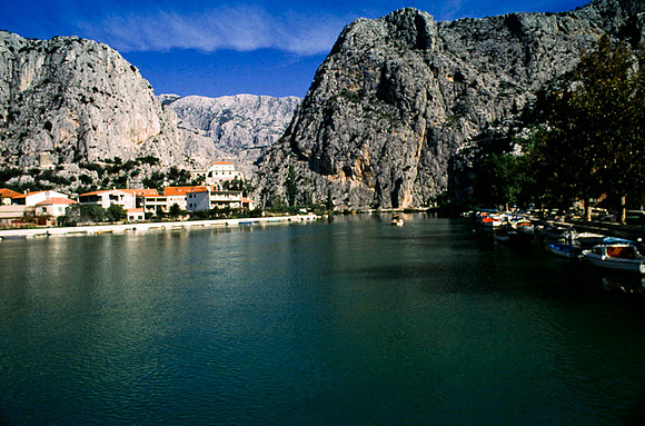 Yugoslavia_Cd4_Color_078.jpg