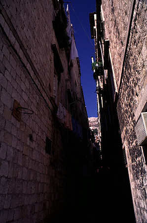 Yugoslavia_Cd9_Color_182.jpg