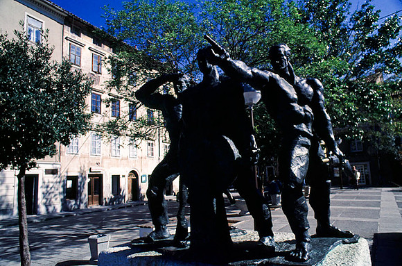 Yugoslavia_Cd2_Color_033.jpg
