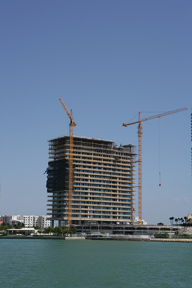 ZV4N_2753_S_Beach_FL_10_06