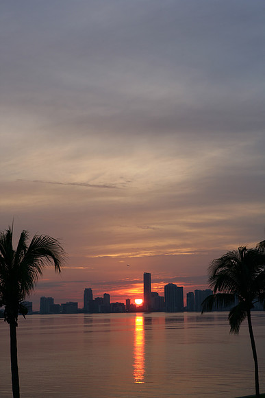 ZV4N_2730_S_Beach_FL_10_06