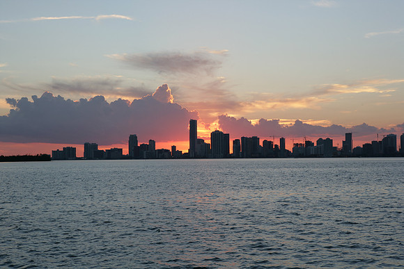 ZV4N_2714_S_Beach_FL_10_06