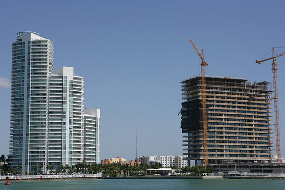 ZV4N_2750_S_Beach_FL_10_06