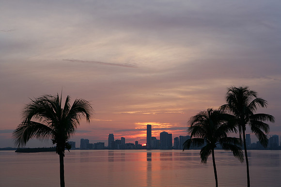 ZV4N_2743_S_Beach_FL_10_06