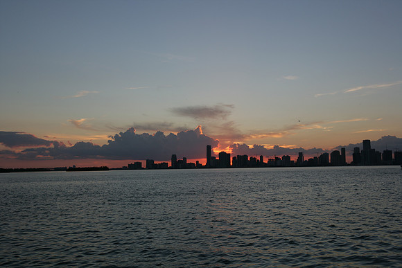 ZV4N_2716_S_Beach_FL_10_06
