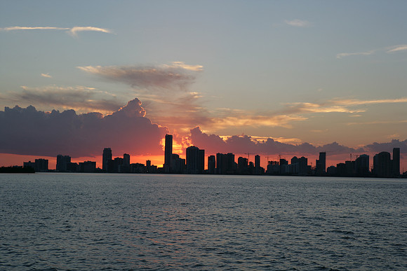 ZV4N_2712_S_Beach_FL_10_06