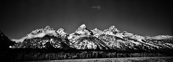 6076_FM_BW_WY_05_1