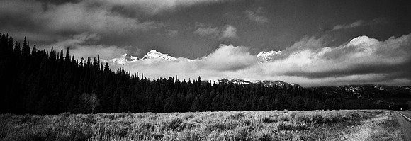 6077_FM_BW_EXPAND_WY_05_7