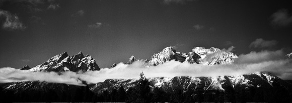 6077_FM_BW_EXPAND_WY_05_6