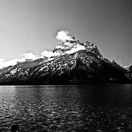 6073_FM_BW_WY_05_7