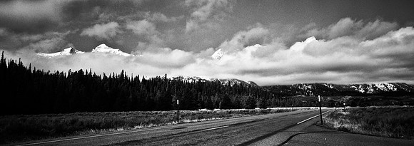 6077_FM_BW_EXPAND_WY_05_2
