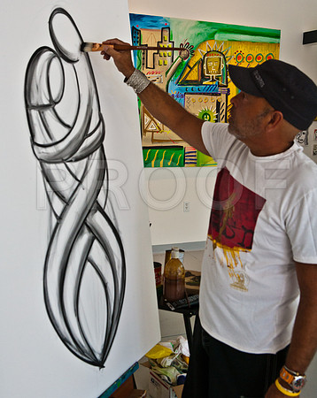 4923_DG_Micheal_Perez_Gallery_Exhibition_FL_2010_ZV4N0921