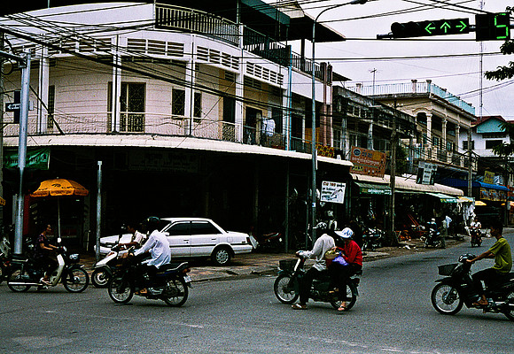 62440_2008_FM_Color_Cambodia_011
