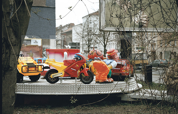 funfair_3_right