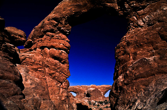 06776_B10_SL_COLOR_SL_COLOR_NORTH&SOUTH_WINDOWS_ARCHES NAT_PARK_UT_97_1818.jpg