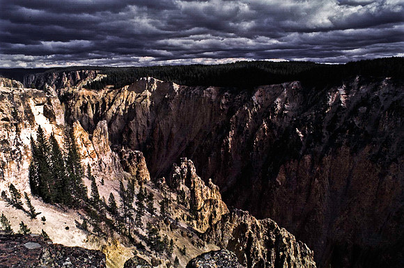 47635_B11_SL_COLOR_YELLOWSTONE_WY_97_04.jpg