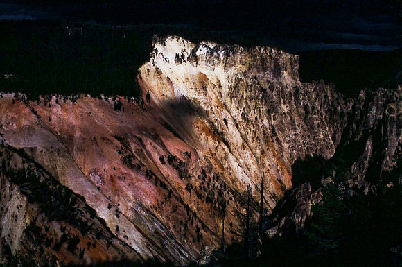 47636_B11_SL_COLOR_YELLOWSTONE_WY_97_05.jpg