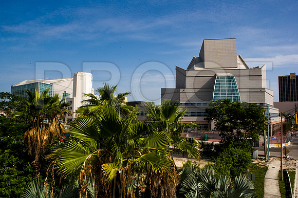84691_2008_DG_Color_USA_Miami_FL_ZV4N1856