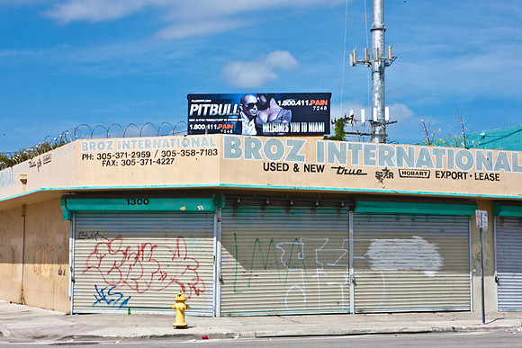3453_DG_Billboards_Wynwood_District_Miami_FL_5L8Y0070