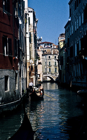 3820_SL_COLOR_AROUND_THE_WORLD_IN_8_MONTHS_APRIL_2000_10
