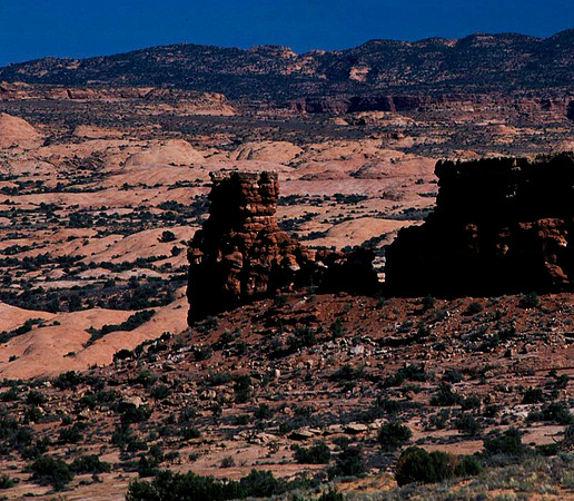 06768_B10_SL_COLOR_PARK_AVE_LASALLE_MTS_VIEWPOINT_ARCHES_NAT_PARK_UTAH_UT_97_2020.jpg