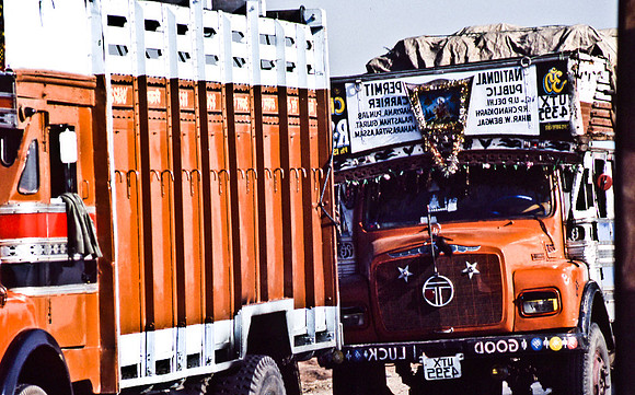 47300_SL_COLOR_INDIA_1987_16