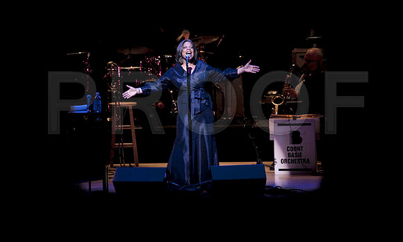 CONCERT_185_186