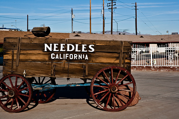 06647_DG_COLOR_NEEDLES_CALIFORNIA_CA_USA_2007_ZV4N_774