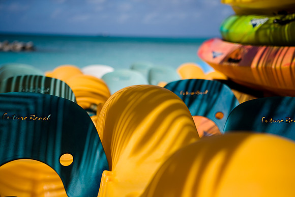 36169_DG_Color_USA_Harbour_Island_Bahamas_Related_GroupZV4N2000