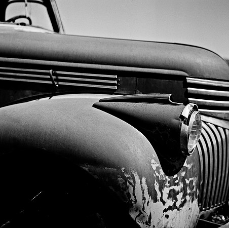 7547_B3P1_12_BW_SQ_MT_01_1.jpg