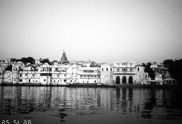 47294_SL_COLOR_INDIA_1987_14