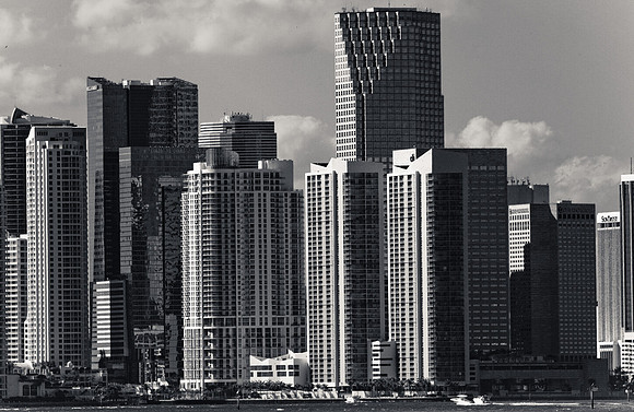 4975_DG_Skyline_Fisher_Miami_FL_2010_IMG_1163