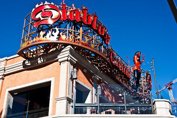 06649_DG_COLOR_ZV4N_2533_LAS_VEGAS_NEVADA_NV_USA_2007