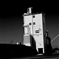 2451_B4P2_BW_SQ_DODGE_CITY_KANSAS_02_1.jpg