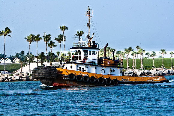 42595_Tug_Boats_Miami_Beach_FL_ZV4N6891