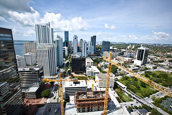 85465_FL_DG_ZV4N4462