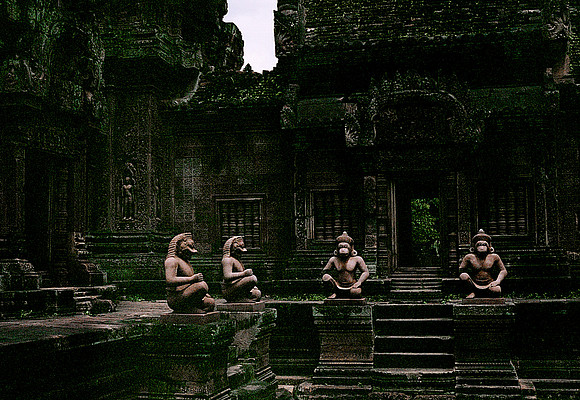 62440_2008_FM_Color_Cambodia745