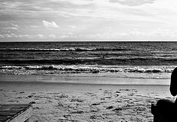 62445_2008_FM_BW_Cambodia_011-2
