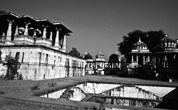 47274_SL_COLOR_INDIA_1987_8