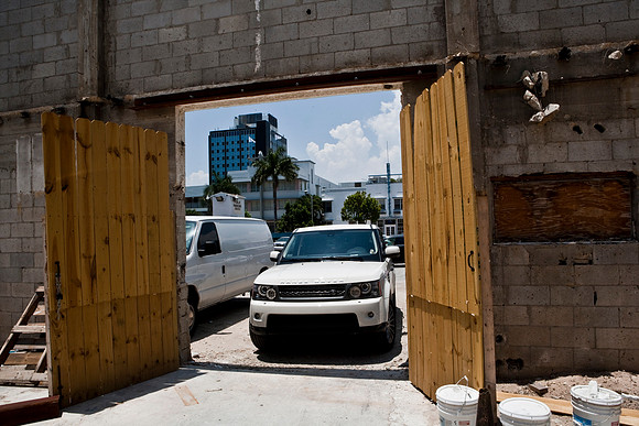 20100515_3801_DG_MIAMI__MIAMI_2010_22