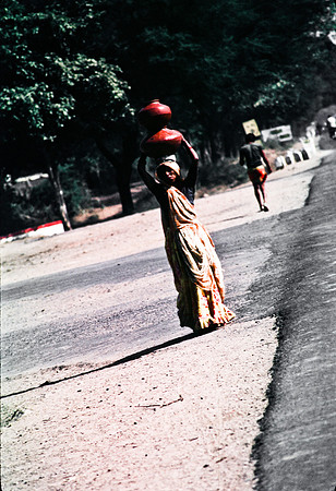 47283_SL_COLOR_INDIA_1987_11